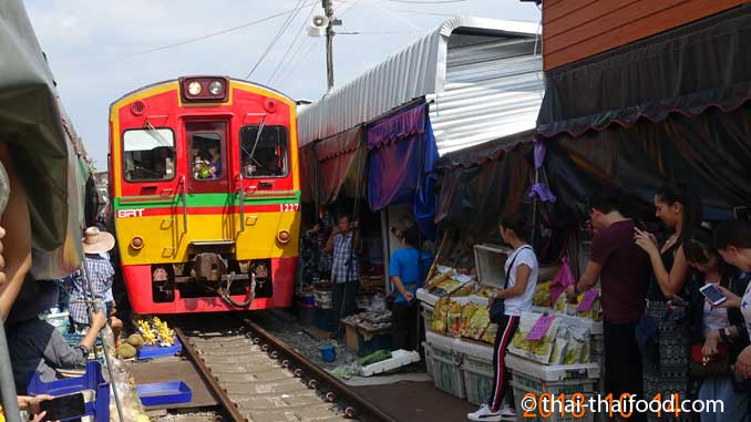 Mae Klong Markt Zug