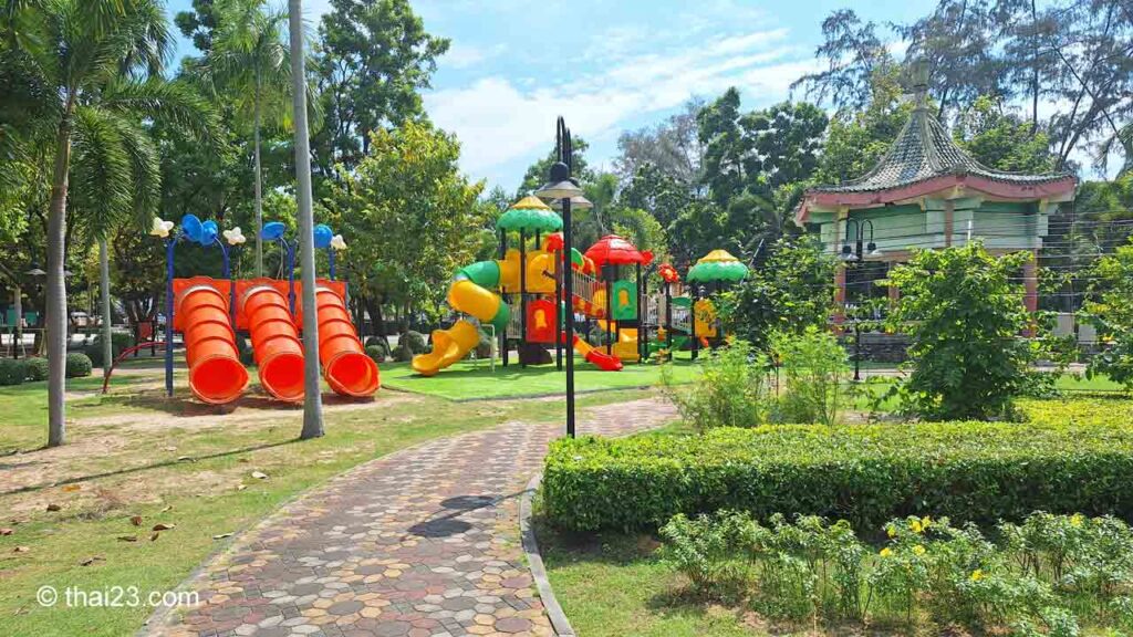 Kinderspielplatz im Sri Muang Park