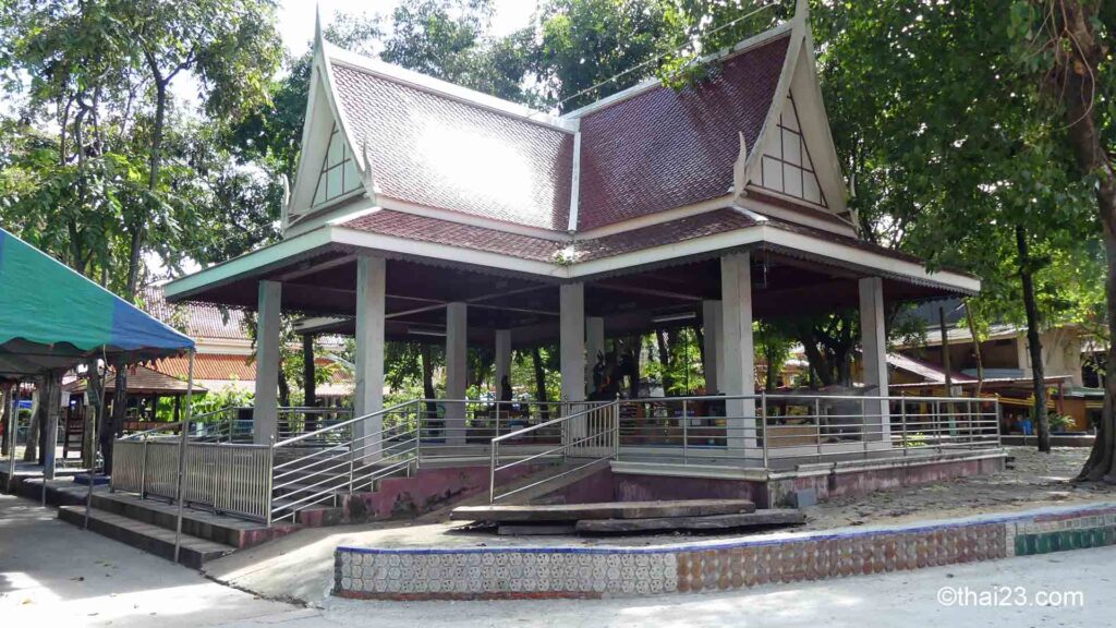 Sala (ศาลา)