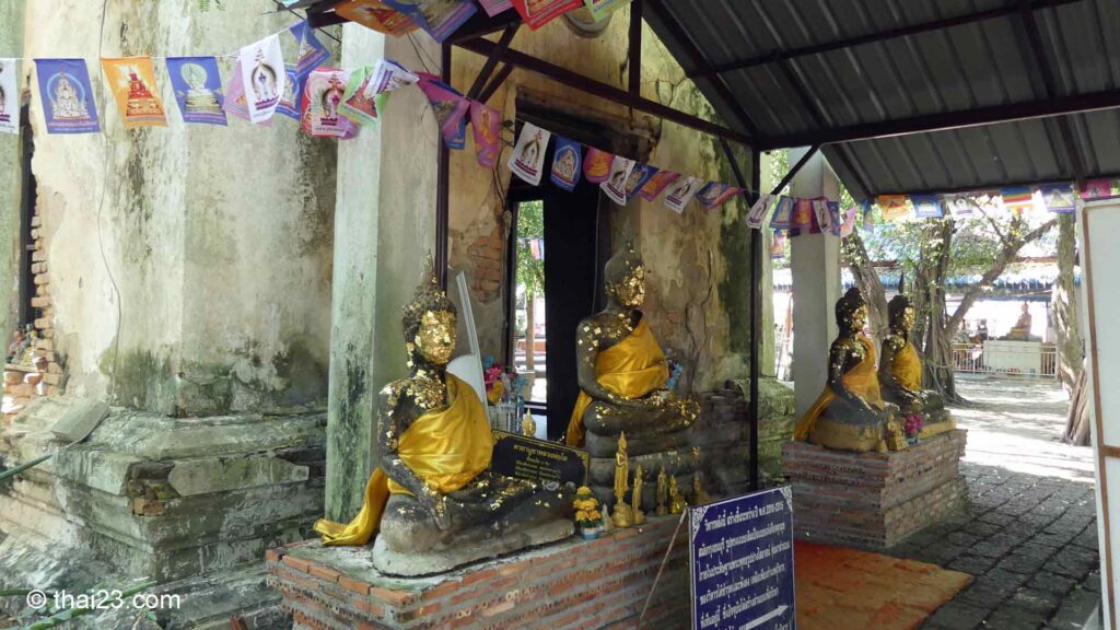 Schrein im Wat Pho Bang Khla Tempel